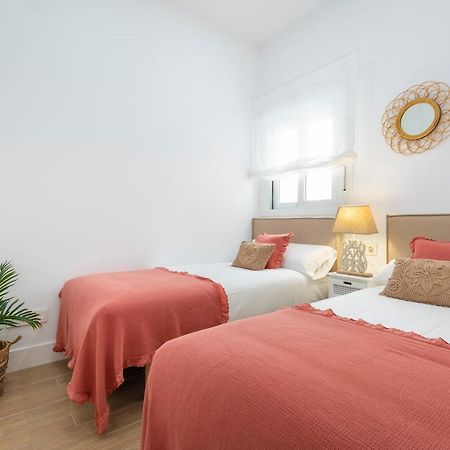 Genteel Home Juan Rabadan Sevilla Exteriör bild